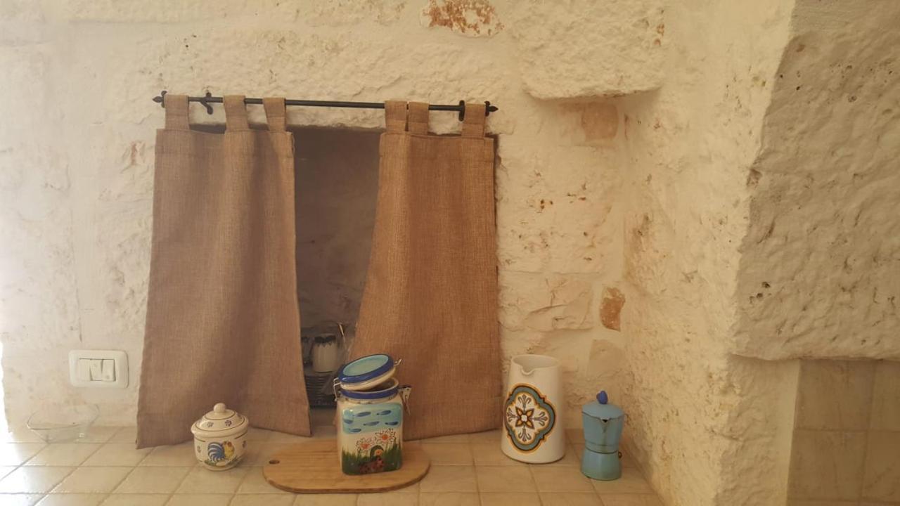 Trullo Sonia Nella Valle D'Itria Di Cisternino Vila Exterior foto