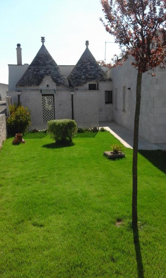 Trullo Sonia Nella Valle D'Itria Di Cisternino Vila Exterior foto